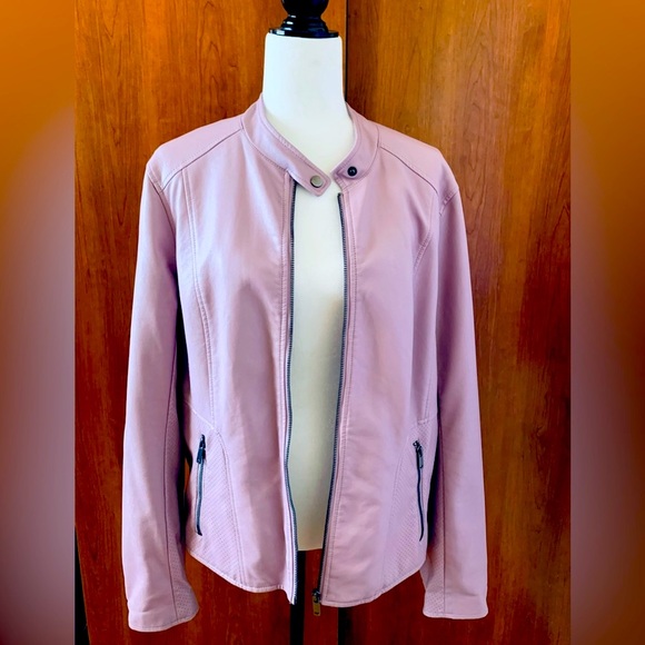 Reitmans Jackets & Blazers - Reitmans Premium Faux Leather Jackets, in excellent condition, great for spring